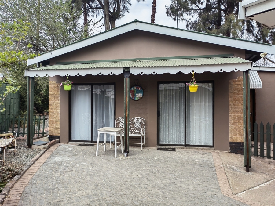 5 Bedroom Property for Sale in Parys Free State